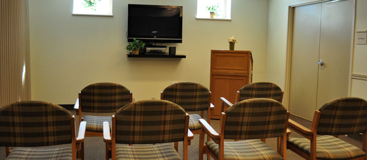 Arbour Creek Care Centre - living room